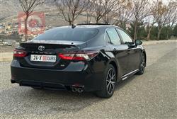 تۆیۆتا کامری